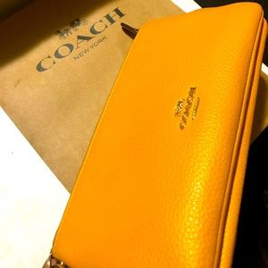 Coach wallet